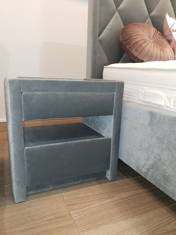 Szafka nocna z tkaniny