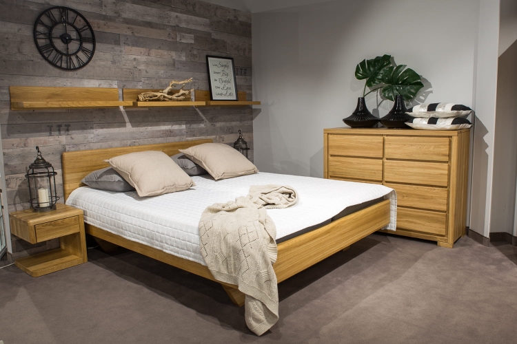 łóżko drewniane z dębu
