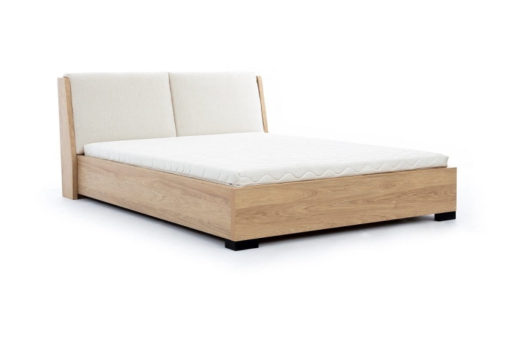 łóżko z poduszkami modello.jpg