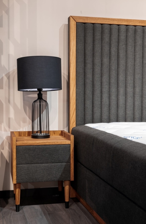 Eleganckie łóżko kontynentalne Wood 800, wysokie oparcie drewniane, komfortowa rama