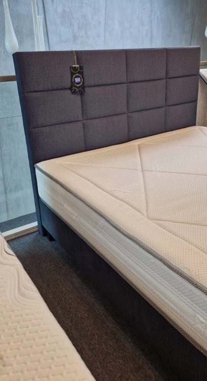 łóżko-pikowane-tapicerowane-premium